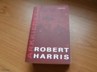 Robert Harris Arkkienkeli