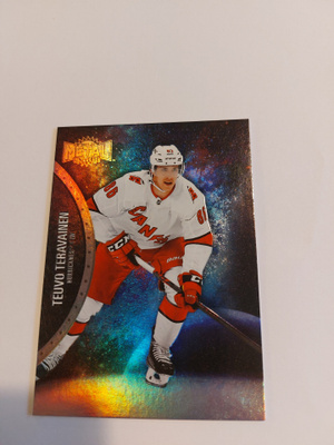 2021-22 Metal Universe Spectrum #8 Teuvo Teräväinen