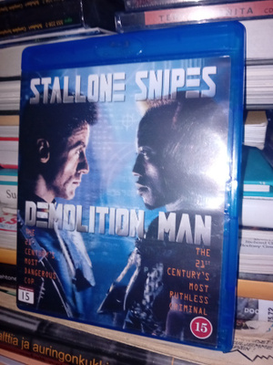 Blu-ray Demolition man ( SIS POSTIKULU )