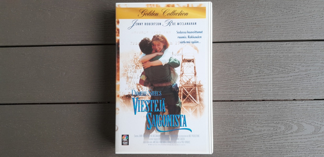 VHS: Viestejä Saigonista (Danielle Steel, Jenny Robertson)