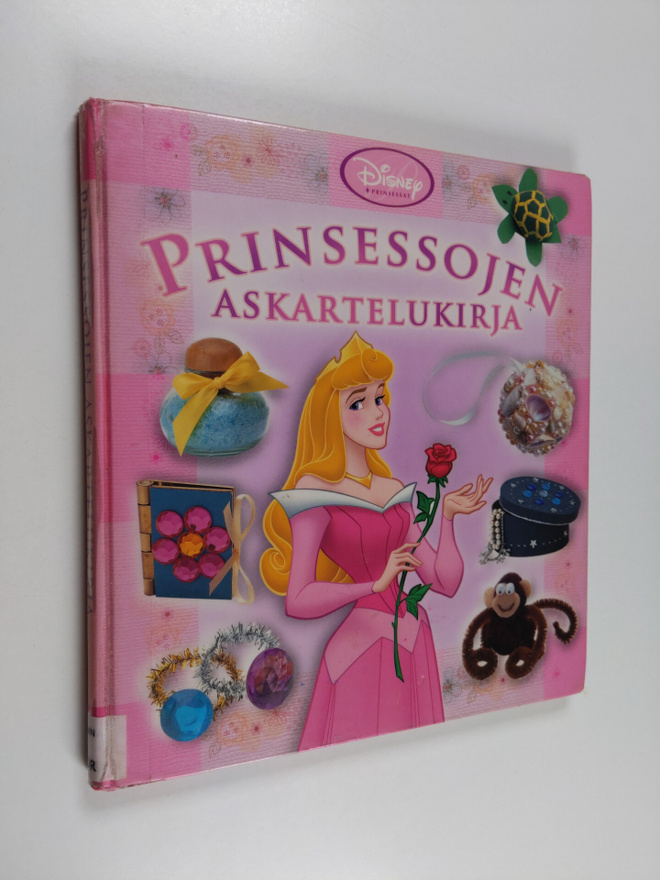 Laura Torres : Prinsessojen askartelukirja