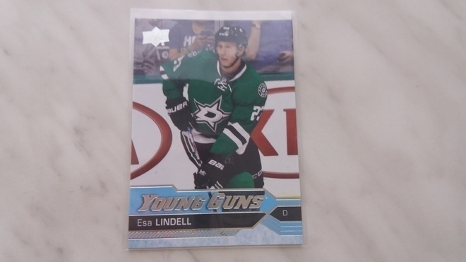 2016-17 Upper Deck Young Guns Rookie  Esa Lindell #237