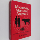 Alan H. Linton : Microbes, man and animals : the natural ... - pikkukuva 1