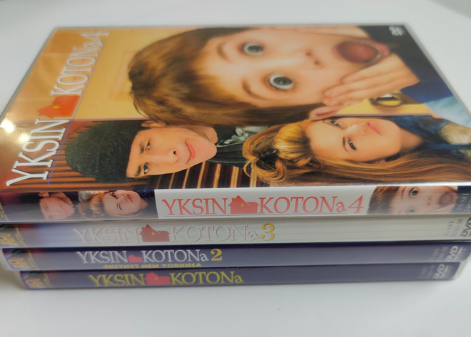 Yksin kotona elokuvat 1-4 ( dvd )