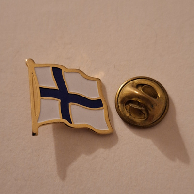 SUOMI LIPPU PINSSI