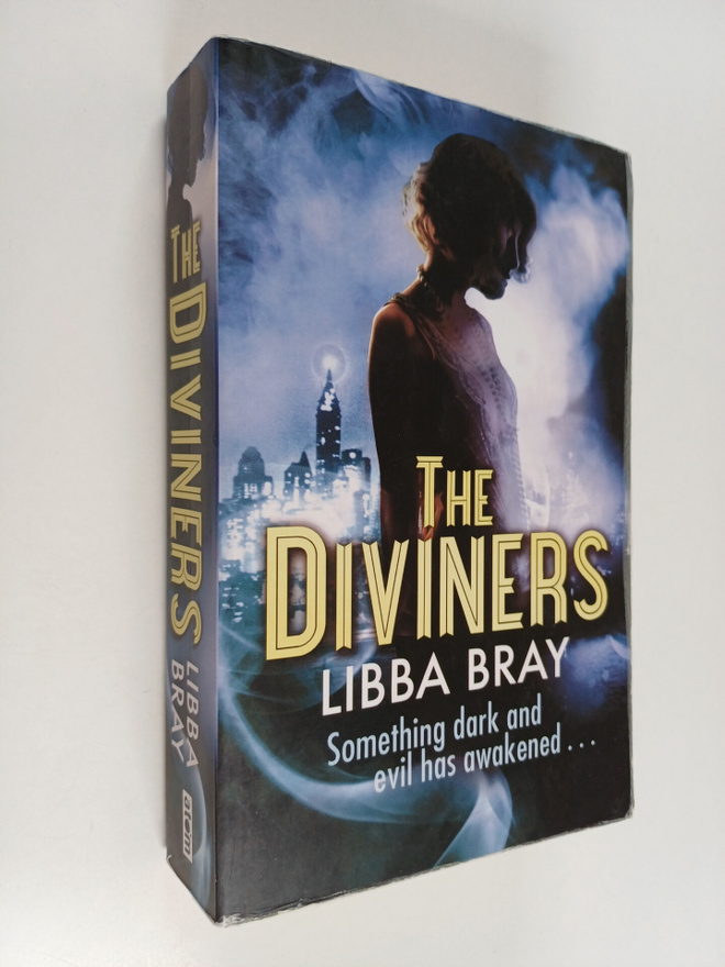 Libba Bray : The Diviners