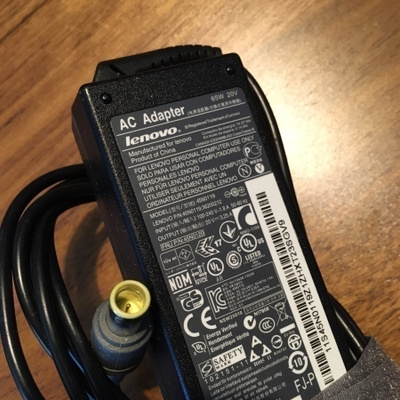 2 kpl Lenovo/IBM -virtalähde 65W & 90W (20V/3,25A & 4,5A)