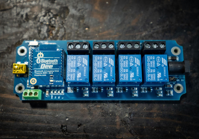 Tinysine 4 releen bluetooth-ohjattava moduuli
