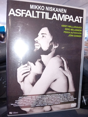 Dvd Asfalttilampaat ( SIS POSTIKULU )