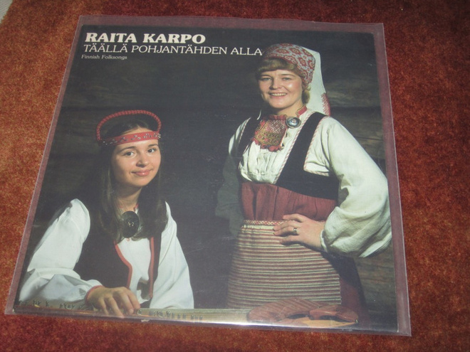 RAITA KARPO - TÄÄLLÄ POHJANTÄHDEN ALLA - LP