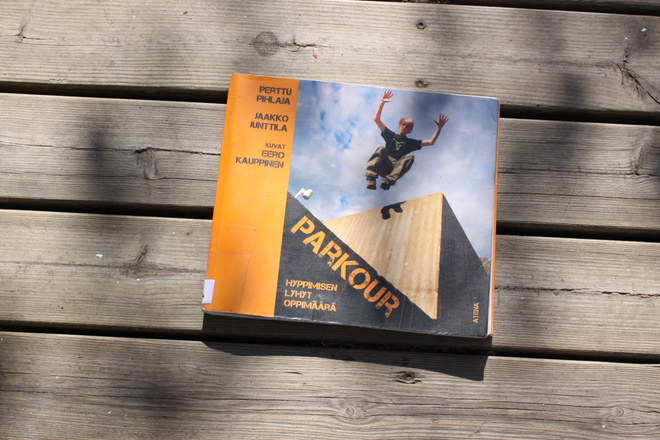 Perttu Pihlaja Parkour hyppimisen lyhyt oppimäärä H2