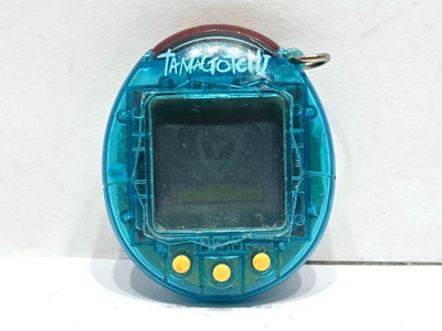 Tamagotchi Connection V2 (Bandai 2004)