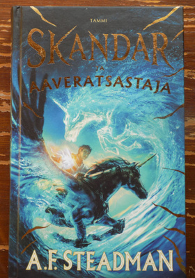 A.F. Steadman: SKANDAR ja AAVERATSASTAJA