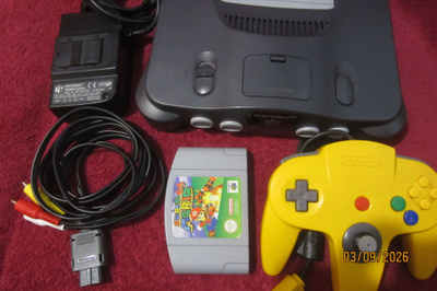 N64 konsoli originaalit piuhat, ohjain ja Mario 64