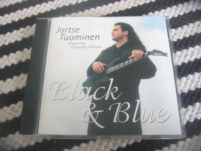 Jartse Tuominen feat Clyneese Folsom - Black & Blue