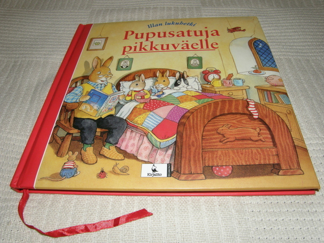 Illan lukuhetki Pupusatuja pikkuväelle