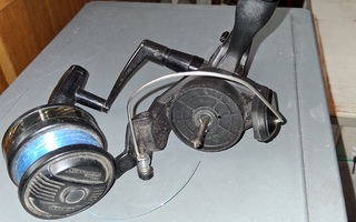 Vanha avokela Shimano FX 300.