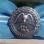 Hopeinen ja Numeroitu Mannerheim MLL merkki. Halkaisija - 19 - pikkukuva 1