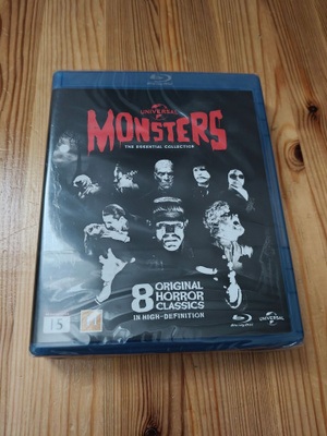 Universal Classic Monsters: The Essential Collection