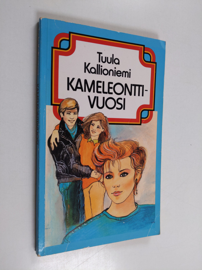 Tuula Kallioniemi : Kameleonttivuosi : nuorten romaani