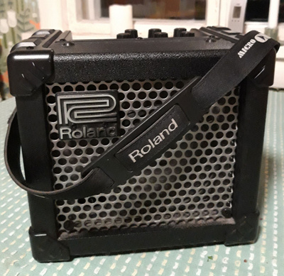 Roland Micro Cube -kitaravahvistin
