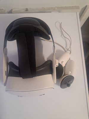 Meta Quest 3S 128 GB VR-lasit + BOBOVR-pääpanta