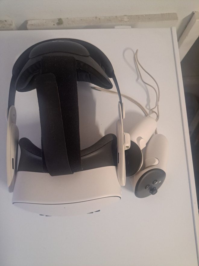 Meta Quest 3S 128 GB VR-lasit + BOBOVR-pääpanta