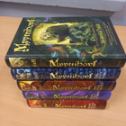 Brandon Mull: Myyttihovi 1-5, koko sarja - pikkukuva 3