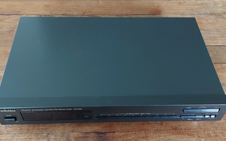 Radio / viritin Technics ST-610L