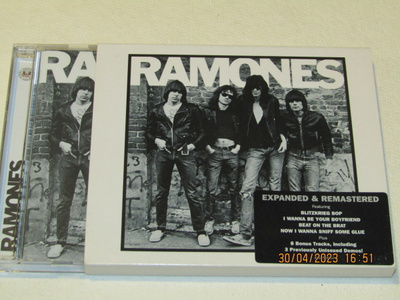 *CD* RAMONES Ramones