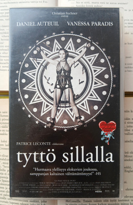 Tyttö sillalla (VHS)