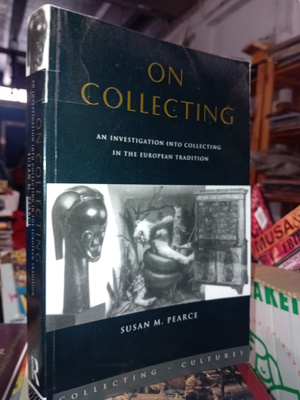 Pearce : ON COLLECTING ( SIS POSTIKULU )