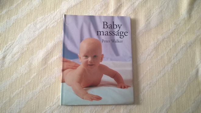 Babymassage - svensk bok - Peter Walker