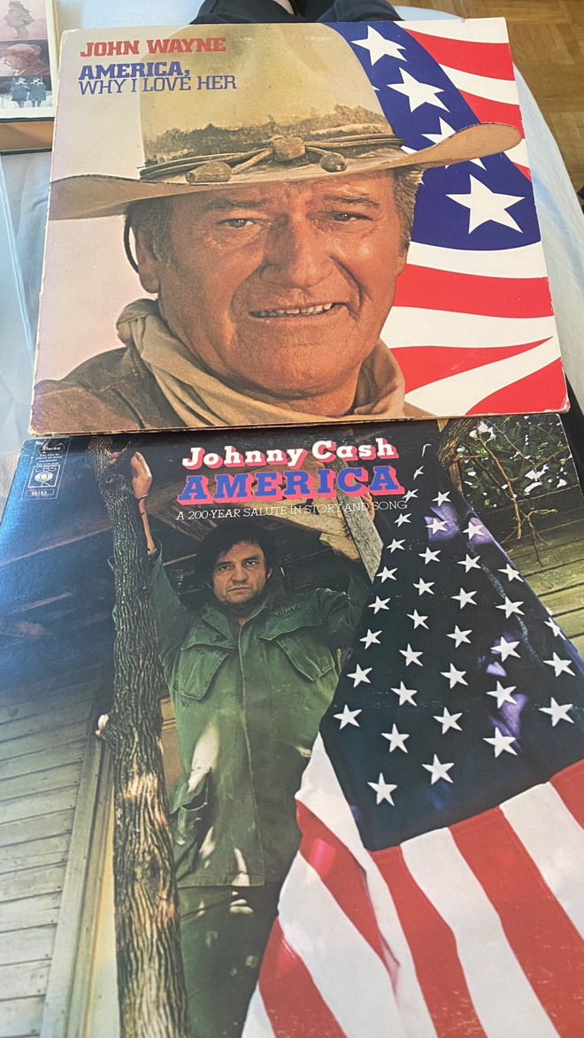 John Wayne: America, Johnny Cash: America 2 x LP
