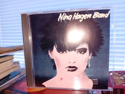 Cd Nina Hagen Band :   1  (  SIS POSTIKULU)