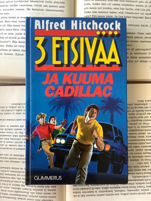 Alfred Hitchcock: 3 Etsivää ja kuuma Cadillac (sid.)