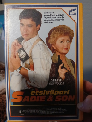 Etsiväpari sadie& son vhs