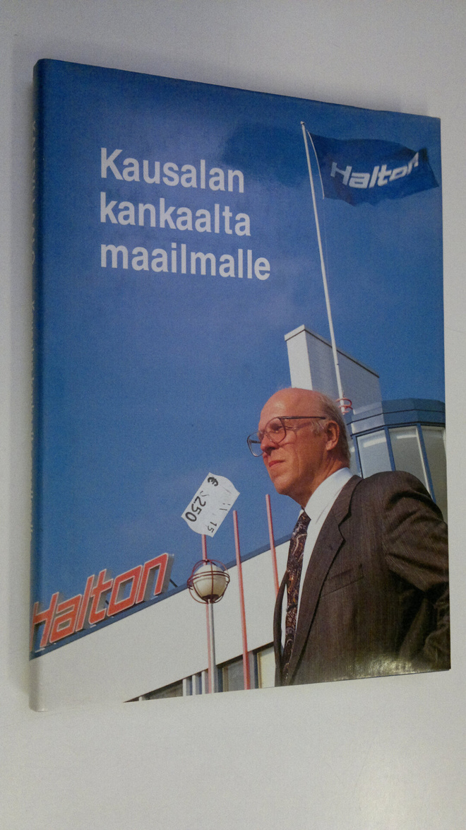 Kalevi Laalo : Kausalan kankaalta maailmalle