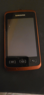 Samsung GT-S5690 puhelin