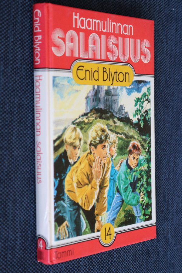 Enid Blyton : Haamulinnan salaisuus ( 5.p. 1988 )