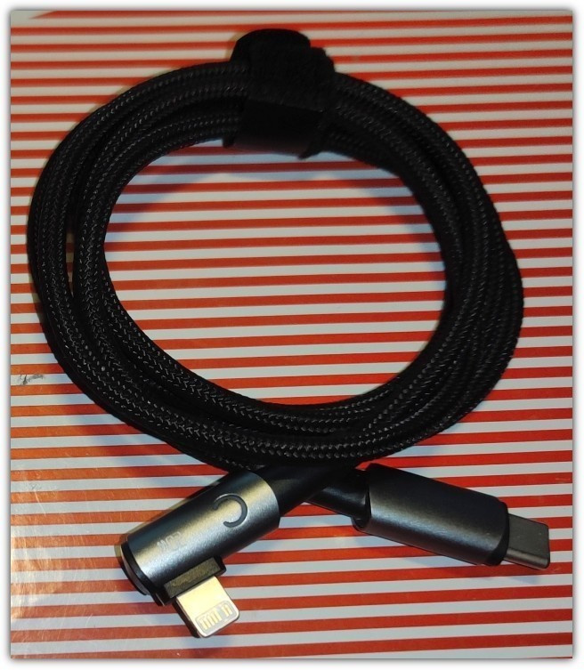 PD20W USB C - Lightning-kaapeli kulmaliittimellä / 1m #28327