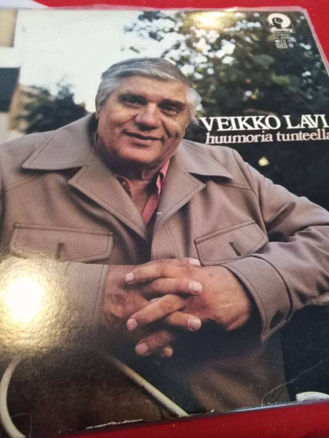 Veikko Lavi  Humoria Tunteella