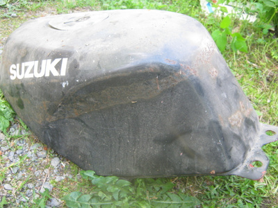 Suzuki RG125 Gamma tankki