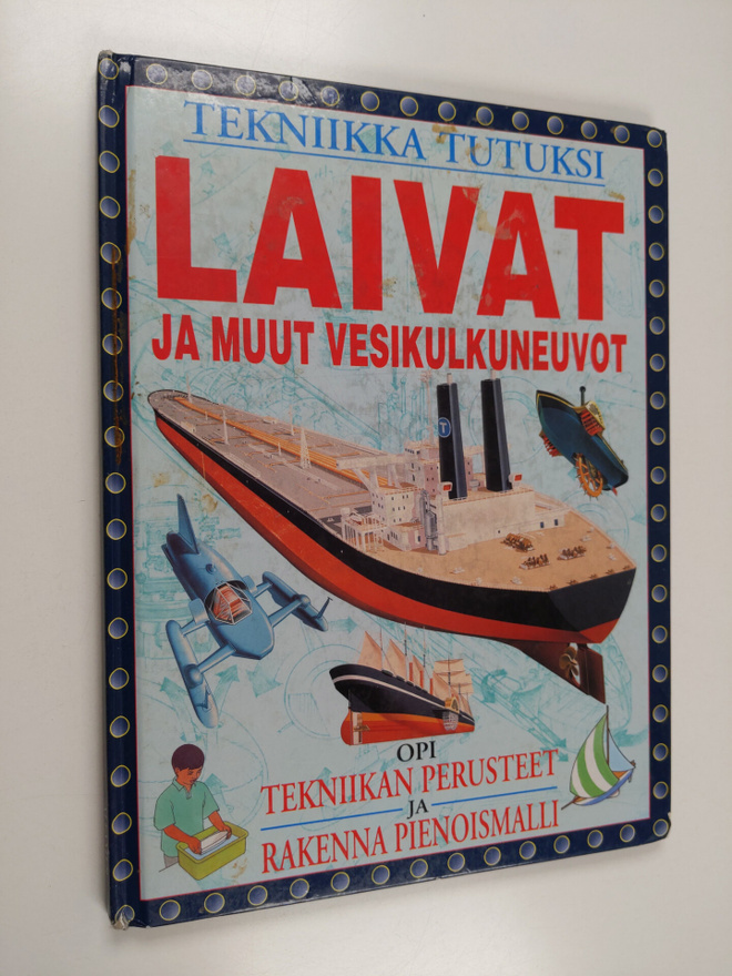 Nigel Hawkes : Laivat ja muut vesikulkuneuvot