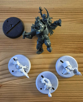 Blood Bowl Varag & Goblin Bruiser Linemenit