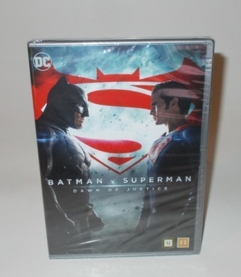 BATMAN v SUPERMAN: DAWN OF JUSTICE (UUSI)