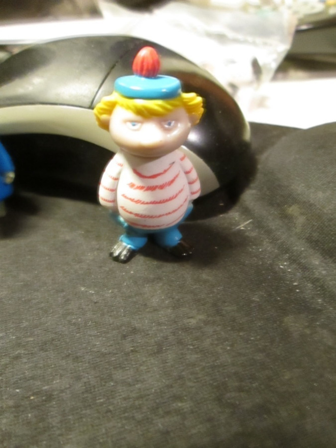 Muumi figuuri tuu tikki