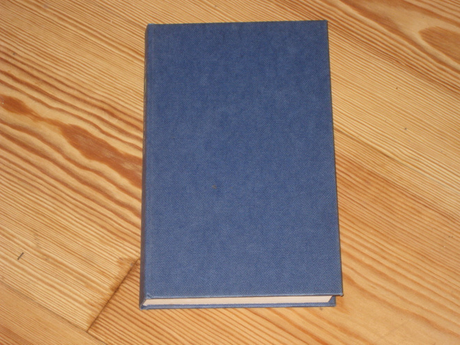 Virtanen, Irja: Kuollut kuin kuningatar Anna 1.p sid. v.1971