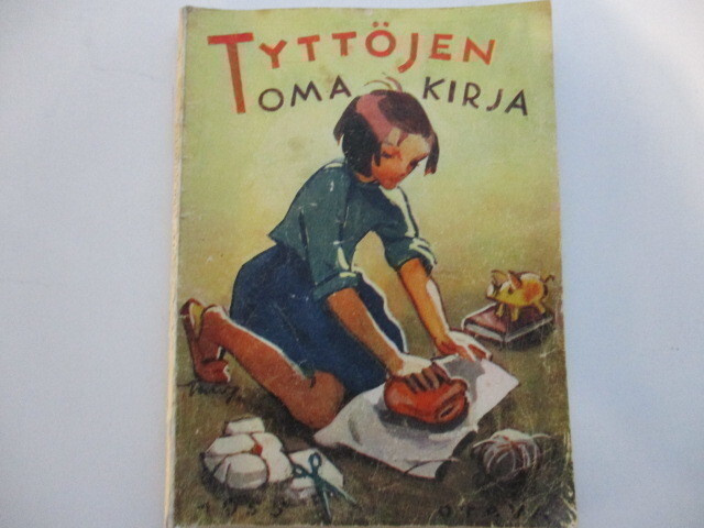 TYTTÖJEN OMA KIRJA