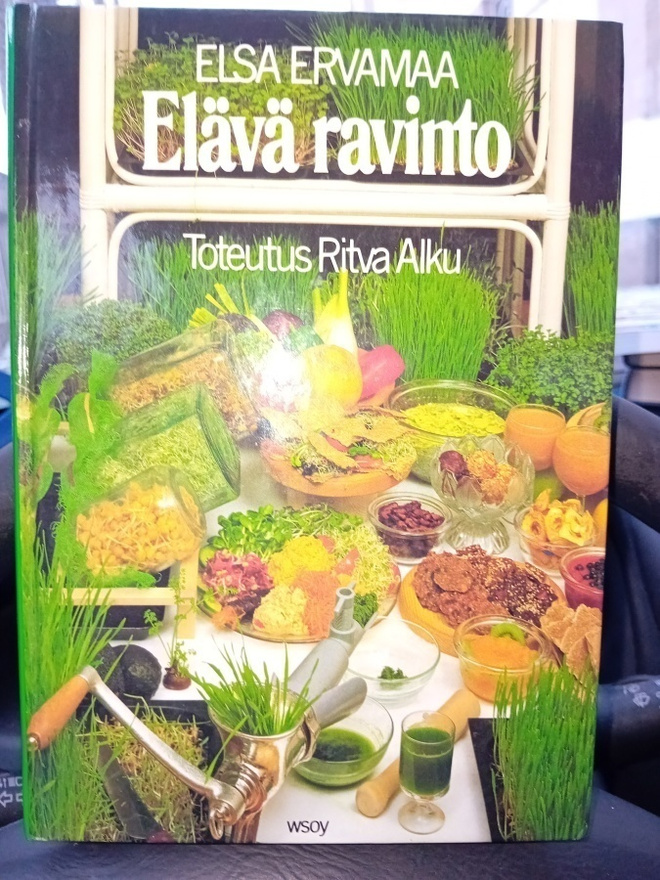 Elsa Ervamaa ELÄVÄ RAVINTO ( 3 p. 1985 ) Sis.postikulut
